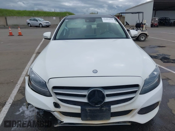 2016 Mercedes-Benz C 300 with VIN 55SWF4JB9GU153177, listed as a IAAI auction lot 41885828 with 85,147 mi miles and . Bid and sale history available at carsss.com. Image 12.
