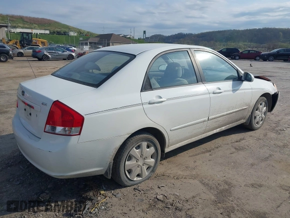 2009 Kia Spectra EX z VIN KNAFE221895630973, wystawiony jako IAAI lot #42067401 z przebiegiem 184 332 mil mil oraz . Historia ofert i sprzedaży dostępna na DreamBid. Obrazek 4.