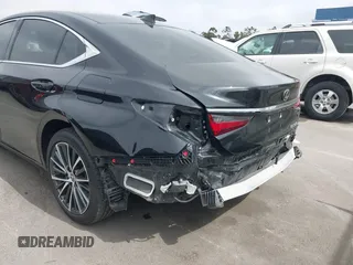 2022 Lexus ES 350 z VIN 58ADZ1B19NU129782, wystawiony jako IAAI lot #42431119 z przebiegiem 31 363 mil mil oraz . Historia ofert i sprzedaży dostępna na DreamBid. Obrazek 6.