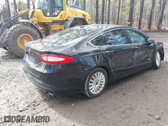 2015 Ford Fusion SE Hybrid with VIN 3FA6P0LU5FR190333, listed as a IAAI auction lot 41802327 with 256,747 mi miles. Bid and sale history available at carsss.com. Image 4.
