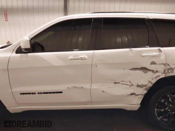 2018 Jeep Grand Cherokee Altitude with VIN 1C4RJFAG4JC280430, listed as a IAAI auction lot 41722164 with 91,183 mi miles and . Bid and sale history available at DreamBid. Image 14.
