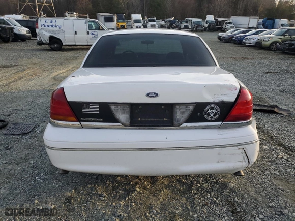 2000 Ford Crown Victoria Police Pkg Police Interceptor with VIN 2FAFP71W9YX101655, listed as a Copart auction lot 84666134 with 180,034 mi miles and Salvage Title. Bid and sale history available at carsss.com. Image 6.
