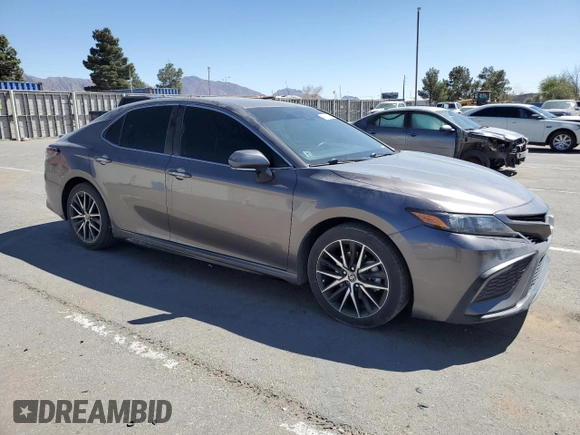 2022 Toyota Camry SE z VIN 4T1G11AK3NU657890, wystawiony jako Copart lot #49311565 z przebiegiem 61 017 mil mil oraz Szkoda całkowita • Salvage title. Historia ofert i sprzedaży dostępna na DreamBid. Obrazek 4.