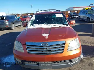 2009 Kia Borrego LX with VIN KNDJH741295034028, listed as a IAAI auction lot 41371961 with 99,785 mi miles. Bid and sale history available at carsss.com. Image 6.