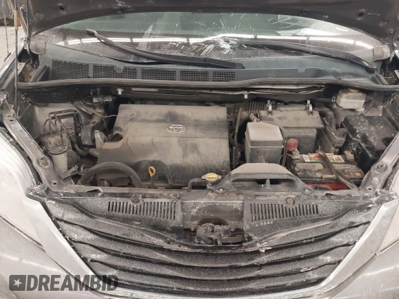 2011 Toyota Sienna LE AAS with VIN 5TDKK3DC6BS146668, listed as a IAAI auction lot 41391747 with 223,365 mi miles. Bid and sale history available at carsss.com. Image 10.