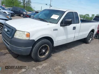 2008 Ford F-150 XL with VIN 1FTRF12228KE33474, listed as a IAAI auction lot 42083511 with 1 mi miles. Bid and sale history available at carsss.com. Image 2.