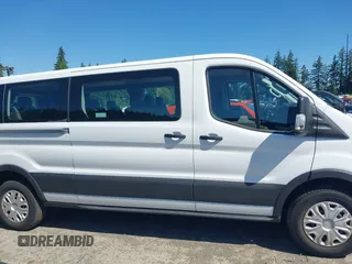 2024 Ford Transit Passenger XL z VIN 1FBAX2Y88RKA11307, wystawiony jako IAAI lot #42620775 z przebiegiem 13 624 mil mil oraz . Historia ofert i sprzedaży dostępna na DreamBid. Obrazek 13.