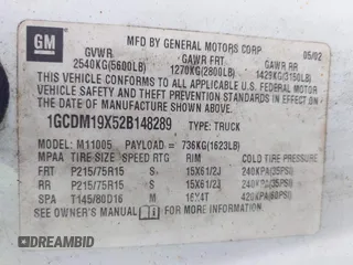 2002 Chevrolet Astro Cargo with VIN 1GCDM19X52B148289, listed as a IAAI auction lot 41975772 with Not Provided miles. Bid and sale history available at carsss.com. Image 9.