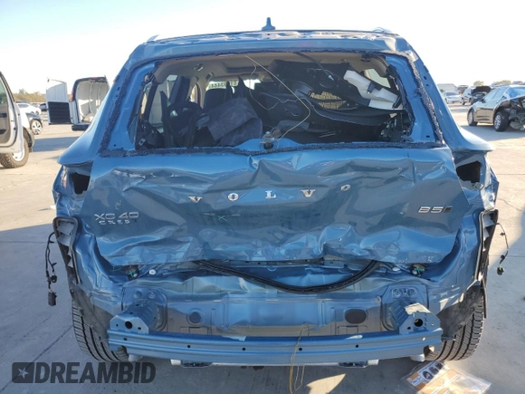 2024 Volvo XC40 Plus Bright Theme с VIN YV4L12UE2R2224249, выставлен на аукционе Copart как лот 81993444 с пробегом 10 429 миль миль и Списание • Salvage title. История ставок и продаж доступна на DreamBid. Изображение 6.