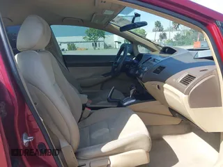 2008 Honda Civic LX z VIN 2HGFA16518H534553, wystawiony jako IAAI lot #42083382 z przebiegiem 159 786 mil mil oraz . Historia ofert i sprzedaży dostępna na DreamBid. Obrazek 5.