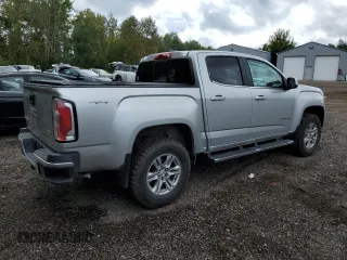 2019 GMC Canyon 4WD SLE with VIN 1GTG6CENXK1215577, listed as a Copart auction lot 70415644 with 109,572 mi miles and Salvage Title. Bid and sale history available at carsss.com. Image 3.