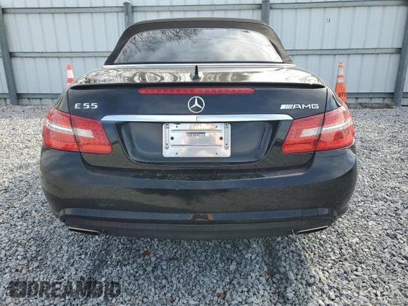 2011 Mercedes-Benz E-Class E 550 with VIN WDDKK7CF2BF066034, listed as a Copart auction lot 89140835 with 125,204 mi miles and Salvage Title. Bid and sale history available at carsss.com. Image 6.