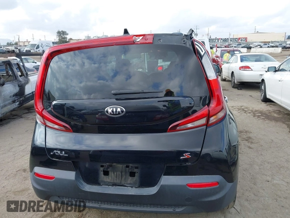 2021 Kia Soul S with VIN KNDJ23AU7M7126130, listed as a IAAI auction lot 42118112 with 21,773 mi miles and . Bid and sale history available at DreamBid. Image 16.