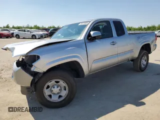 2023 Toyota Tacoma SR z VIN 3TYRZ5CNXPT026120, wystawiony jako Copart lot #50373005 z przebiegiem 32 874 mil mil oraz Szkoda całkowita • Salvage title. Historia ofert i sprzedaży dostępna na DreamBid. Obrazek 1.