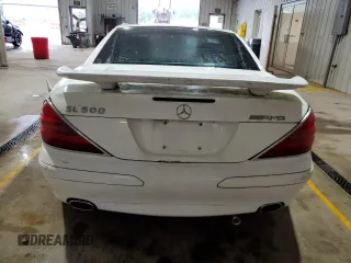 2004 Mercedes-Benz SL 500 z VIN WDBSK75F84F068234, wystawiony jako Copart lot #56860035 z przebiegiem Nie podano mil oraz Czysty tytuł • Clean title. Historia ofert i sprzedaży dostępna na DreamBid. Obrazek 6.
