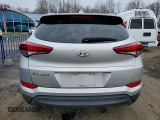 2018 Hyundai Tucson SEL with VIN KM8J33A48JU669539, listed as a Copart auction lot 52748615 with 116,596 mi miles and Clean Title. Bid and sale history available at carsss.com. Image 6.