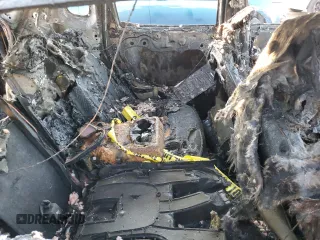 2022 Jeep Compass Limited z VIN 3C4NJDCB3NT112101, wystawiony jako Copart lot #88647215 z przebiegiem Nie podano mil oraz Szkoda całkowita • Salvage title. Historia ofert i sprzedaży dostępna na DreamBid. Obrazek 10.