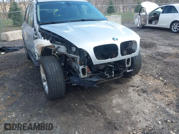 2012 BMW X5 35i с VIN 5UXZV4C56CL986384, выставлен на аукционе IAAI как лот 41986665 с пробегом Не указан миль и . История ставок и продаж доступна на DreamBid. Изображение 6.