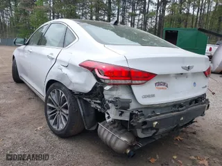2015 Hyundai Genesis 3.8L with VIN KMHGN4JEXFU037569, listed as a IAAI auction lot 41957191 with 45,242 mi miles. Bid and sale history available at carsss.com. Image 3.
