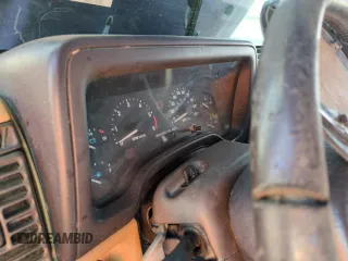 1997 Jeep Wrangler SE z VIN 1J4FY29P1VP441353, wystawiony jako Copart lot #51691545 z przebiegiem Nie podano mil oraz Szkoda całkowita • Salvage title. Historia ofert i sprzedaży dostępna na DreamBid. Obrazek 9.