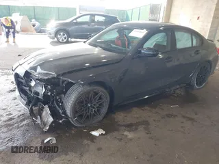 2024 BMW M3 Competition xDrive z VIN WBS43AY00RFS70481, wystawiony jako IAAI lot #41444045 z przebiegiem Nie podano mil oraz . Historia ofert i sprzedaży dostępna na DreamBid. Obrazek 2.