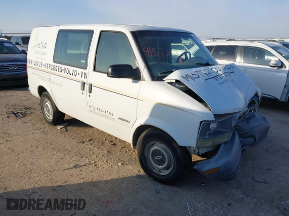 1999 Chevrolet Astro Cargo with VIN 1GCDM19W4XB141901, listed as a IAAI auction lot 41572036 with Not Provided miles. Bid and sale history available at carsss.com. Image 1.