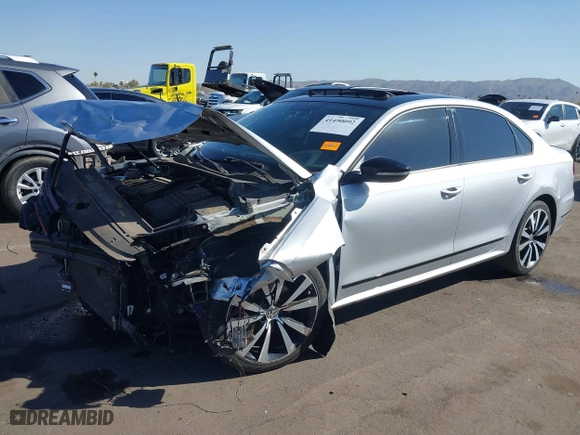 2018 Volkswagen Passat V6 GT with VIN 1VWJM7A31JC040840, listed as a IAAI auction lot 41490092 with 89,779 mi miles. Bid and sale history available at carsss.com. Image 18.
