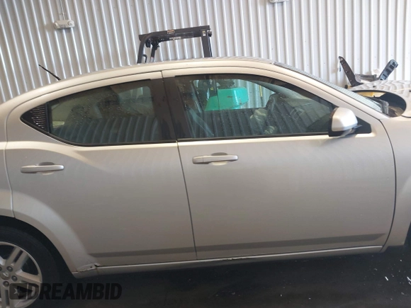 2010 Dodge Avenger R/T with VIN 1B3CC5FB8AN235892, listed as a IAAI auction lot 41630256 with 157,774 mi miles. Bid and sale history available at carsss.com. Image 14.