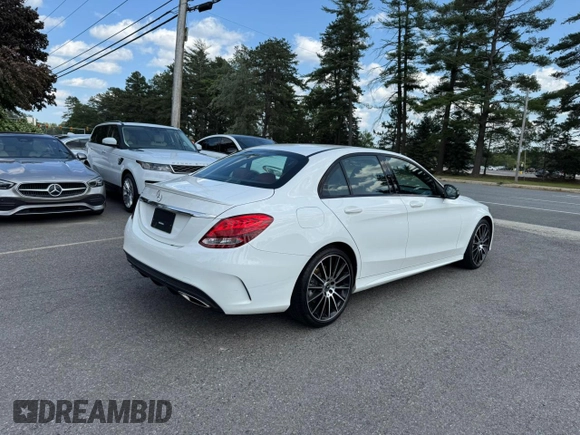 2018 Mercedes-Benz C 300 with VIN 55SWF4JB1JU274549, listed as a Copart auction lot 62408975 with 169,975 mi miles and Clean title. Bid and sale history available at DreamBid. Image 3.