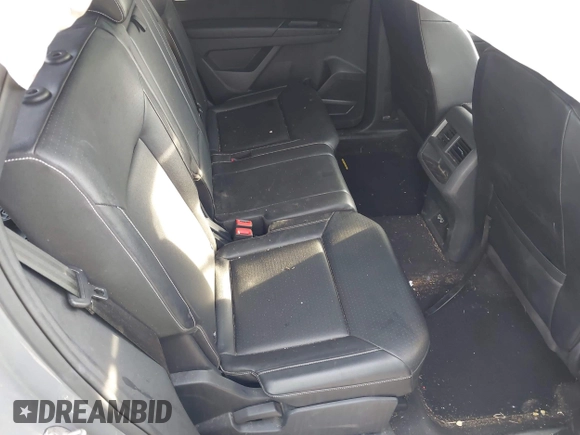 2020 Volkswagen Atlas SEL R-Line with VIN 1V2RE2CA6LC217059, listed as a IAAI auction lot 42440414 with 100,826 mi miles and . Bid and sale history available at DreamBid. Image 8.