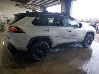 2024 Toyota RAV4 Hybrid XSE with VIN 2T3E6RFVXRW081223, listed as a Copart auction lot 42163285 with 2,167 mi miles and Salvage Title. Bid and sale history available at DreamBid. Image 3.