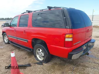 2001 Chevrolet Suburban LT with VIN 3GNEC16T01G219226, listed as a IAAI auction lot 41984110 with 284,511 mi miles. Bid and sale history available at carsss.com. Image 3.