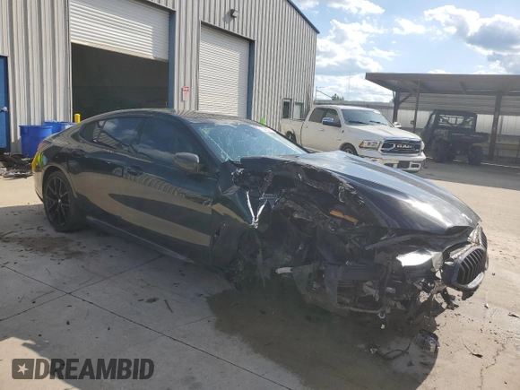2020 BMW 8 Series M850i z VIN WBAGV8C08LCD46679, wystawiony jako Copart lot #56163785 z przebiegiem Nie podano mil oraz Czysty tytuł • Clean title. Historia ofert i sprzedaży dostępna na DreamBid. Obrazek 4.