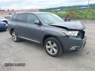 2013 Toyota Highlander Limited with VIN 5TDDK3EH3DS187524, listed as a IAAI auction lot 42524468 with 153,992 mi miles and . Bid and sale history available at DreamBid. Image 1.