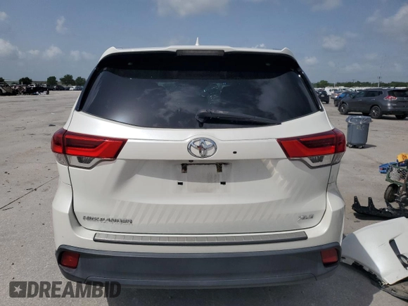 2018 Toyota Highlander SE with VIN 5TDKZRFH6JS531704, listed as a Copart auction lot 62944725 with Not provided miles and Salvage title. Bid and sale history available at DreamBid. Image 6.