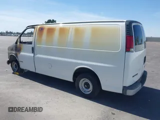 2002 Chevrolet City Express Cargo z VIN 1GCEG15W221139001, wystawiony jako IAAI lot #42185165 z przebiegiem Nie podano mil oraz . Historia ofert i sprzedaży dostępna na DreamBid. Obrazek 3.