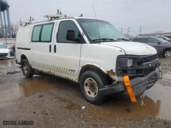 2003 Chevrolet Express Cargo Van with VIN 1GCHG35UX31215671, listed as a Copart auction lot 47571675 with 0 mi miles and Salvage Title. Bid and sale history available at carsss.com. Image 4.