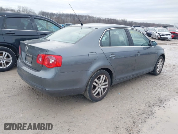 2007 Volkswagen Jetta Wolfsburg Edition с VIN 3VWEF71K97M077502, выставлен на аукционе IAAI как лот 41193243 с пробегом 135 259 миль миль и . История ставок и продаж доступна на DreamBid. Изображение 4.