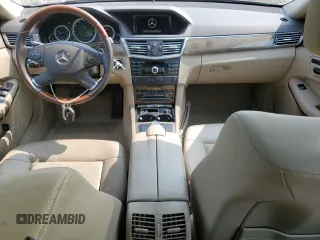 2010 Mercedes-Benz E 350 Luxury z VIN WDDHF8HB1AA213658, wystawiony jako Copart lot #60596165 z przebiegiem 61 213 mil mil oraz Szkoda całkowita • Salvage title. Historia ofert i sprzedaży dostępna na DreamBid. Obrazek 8.