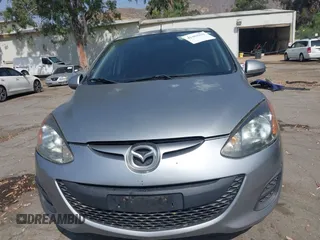 2011 Mazda 2 Sport z VIN JM1DE1HY9B0123415, wystawiony jako IAAI lot #42462916 z przebiegiem 198 378 mil mil oraz . Historia ofert i sprzedaży dostępna na DreamBid. Obrazek 6.
