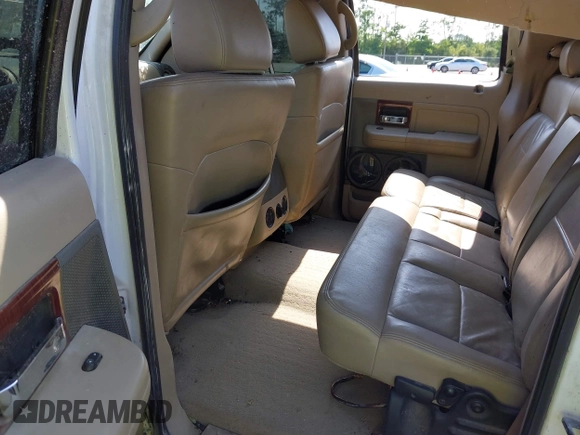 2005 Ford F-150 XLT z VIN 1FTPW14595KD49565, wystawiony jako IAAI lot #42587713 z przebiegiem 360 588 mil mil oraz . Historia ofert i sprzedaży dostępna na DreamBid. Obrazek 8.