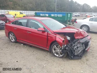 2019 Hyundai Sonata Sport with VIN 5NPE34AF7KH808312, listed as a IAAI auction lot 40815880 with 71,800 mi miles. Bid and sale history available at carsss.com. Image 1.