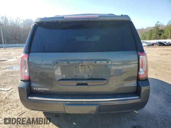 2018 GMC Yukon Denali with VIN 1GKS2CKJ6JR149752, listed as a Copart auction lot 82624404 with 137,640 mi miles and Salvage Title. Bid and sale history available at carsss.com. Image 6.
