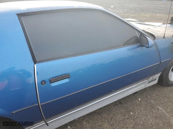 1985 Chevrolet Camaro Z28 Sport with VIN 1G1FP87H2FN114697, listed as a Copart auction lot 89329895 with 0 mi miles and Salvage Title. Bid and sale history available at carsss.com. Image 10.