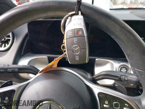 2022 Mercedes-Benz GLB 250 с VIN W1N4M4HB0NW249009, выставлен на аукционе IAAI как лот 41422295 с пробегом 49 761 миль миль и . История ставок и продаж доступна на DreamBid. Изображение 11.