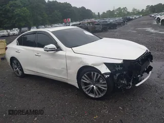 2019 Infiniti Q50 Luxe z VIN JN1EV7AR2KM554684, wystawiony jako IAAI lot #39599510 z przebiegiem 46 174 mil mil oraz . Historia ofert i sprzedaży dostępna na DreamBid. Obrazek 1.