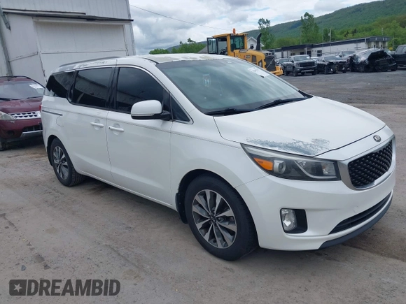 2015 Kia Sedona EX with VIN KNDMC5C14F6019067, listed as a IAAI auction lot 42045357 with 149,736 mi miles. Bid and sale history available at carsss.com. Image 1.