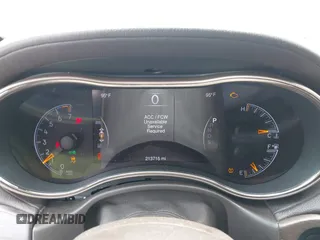 2014 Jeep Grand Cherokee Summit z VIN 1C4RJEJG1EC357948, wystawiony jako IAAI lot #42498652 z przebiegiem 213 715 mil mil oraz . Historia ofert i sprzedaży dostępna na DreamBid. Obrazek 7.