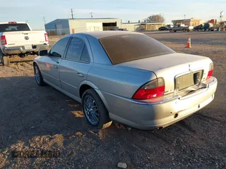 2005 Lincoln LS w/Luxury Pkg with VIN 1LNHM86S85Y632666, listed as a IAAI auction lot 41143989 with 220,415 mi miles. Bid and sale history available at carsss.com. Image 3.