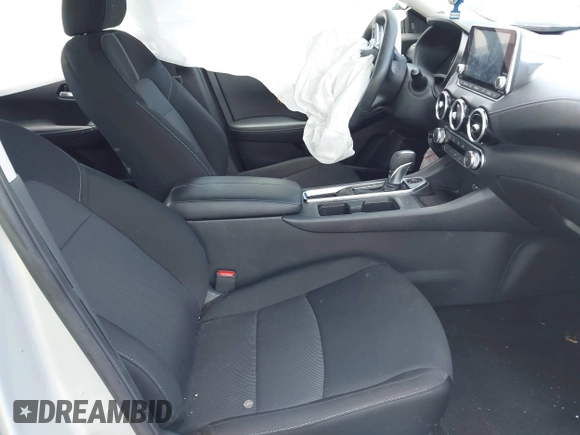 2022 Nissan Sentra SV z VIN 3N1AB8CV4NY301245, wystawiony jako IAAI lot #42275485 z przebiegiem 26 145 mil mil oraz . Historia ofert i sprzedaży dostępna na DreamBid. Obrazek 5.